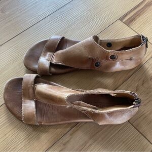 Bed Stu Caramel Latte Soto Sandals Size 8